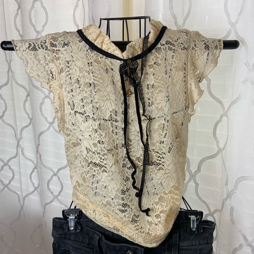 Laced white shirt